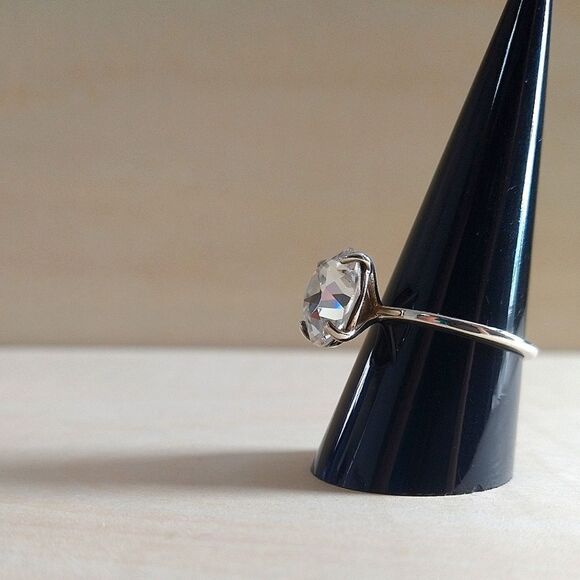 White Crystal Ring In Sterling Silver - Picture 3 of 11